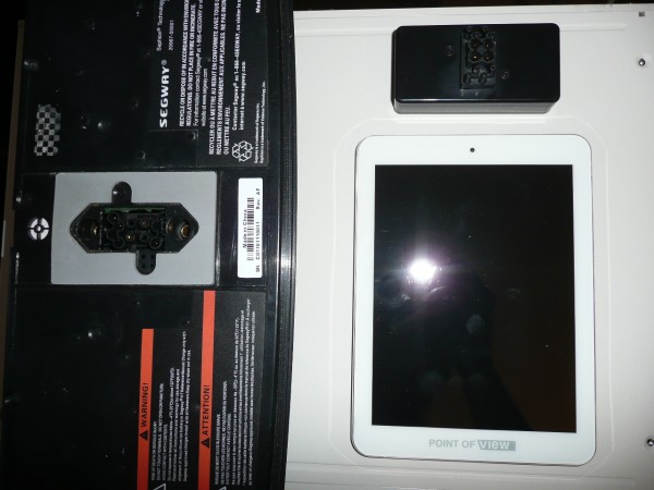Segway-Akku, BT-Adapter und Tablet - P1100147.JPG